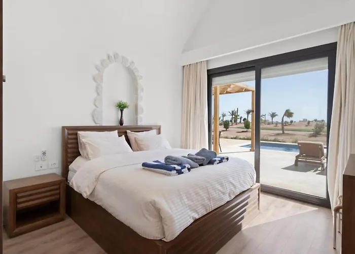 Villa Designer Golf - Heated Pool & Serene Views Hurgada