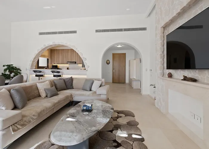 Designer Golf -pool & Serene Views Villa Hurghada
