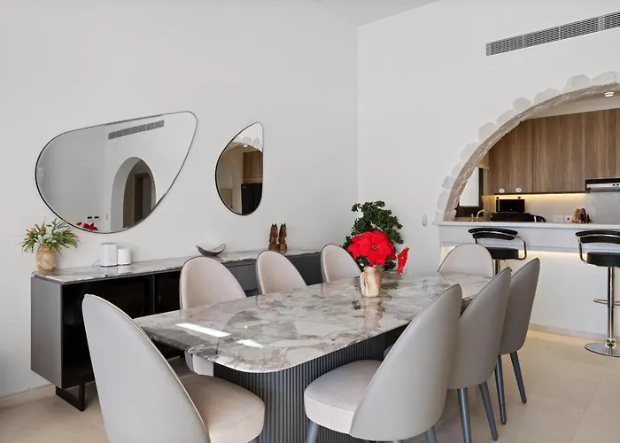 Designer Golf -pool & Serene Views Villa *